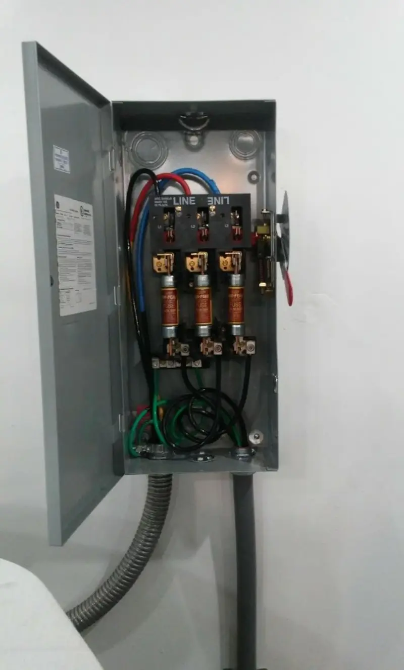 Three-phase disconnect switch installed for Electrical Wiring & Rewiring in Pleasant Valley